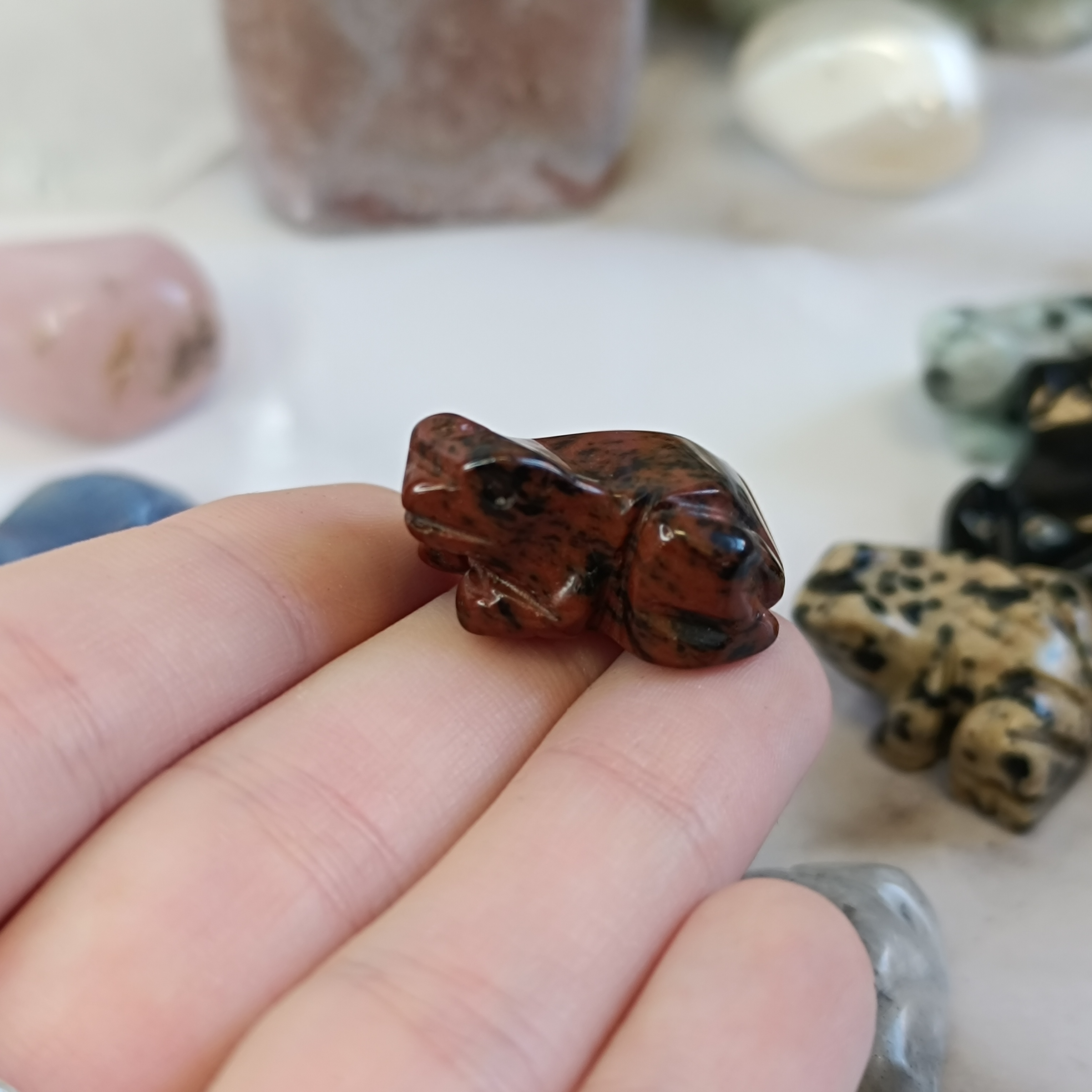 MINI žabka z minerálu 2,5cm