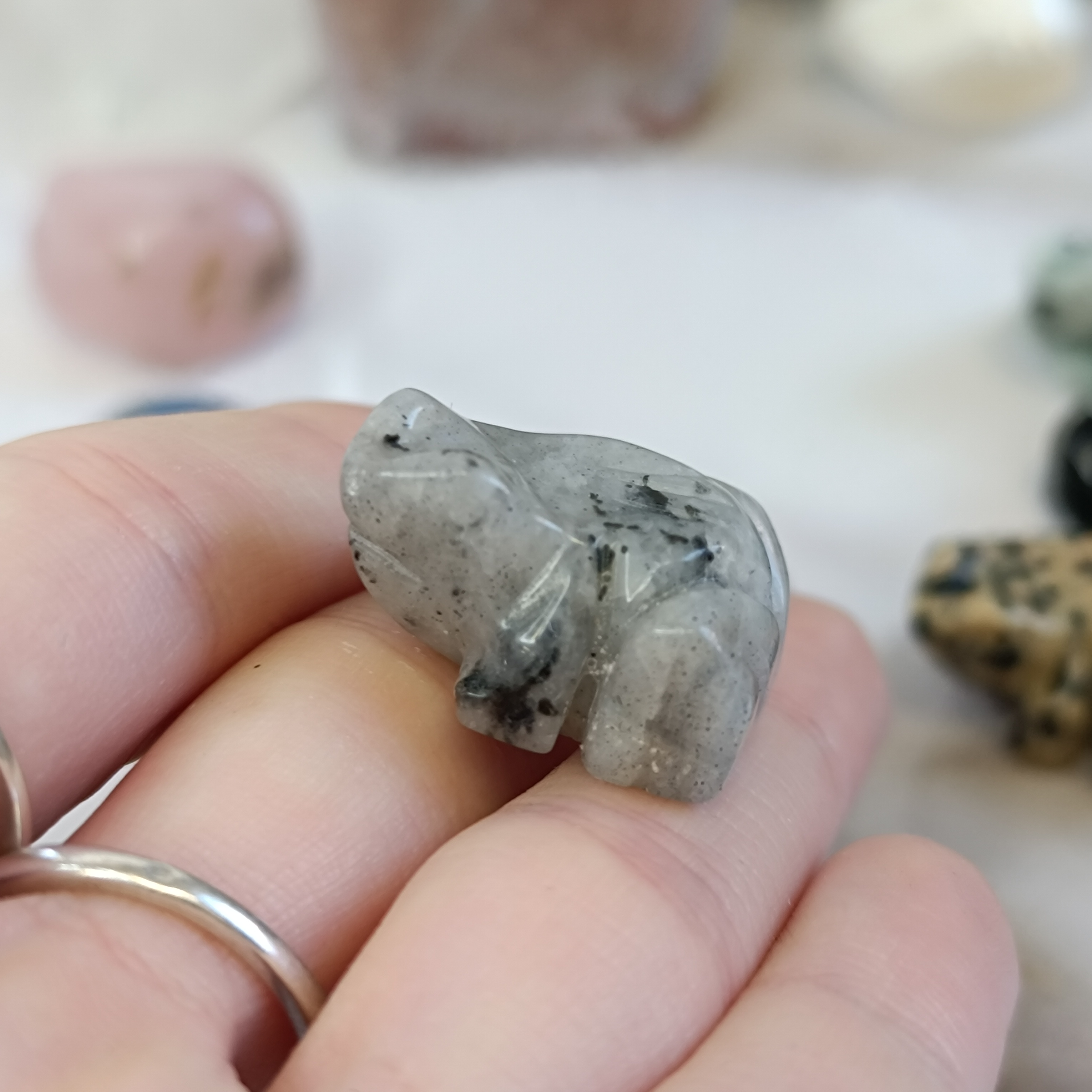 MINI žabka z minerálu 2,5cm