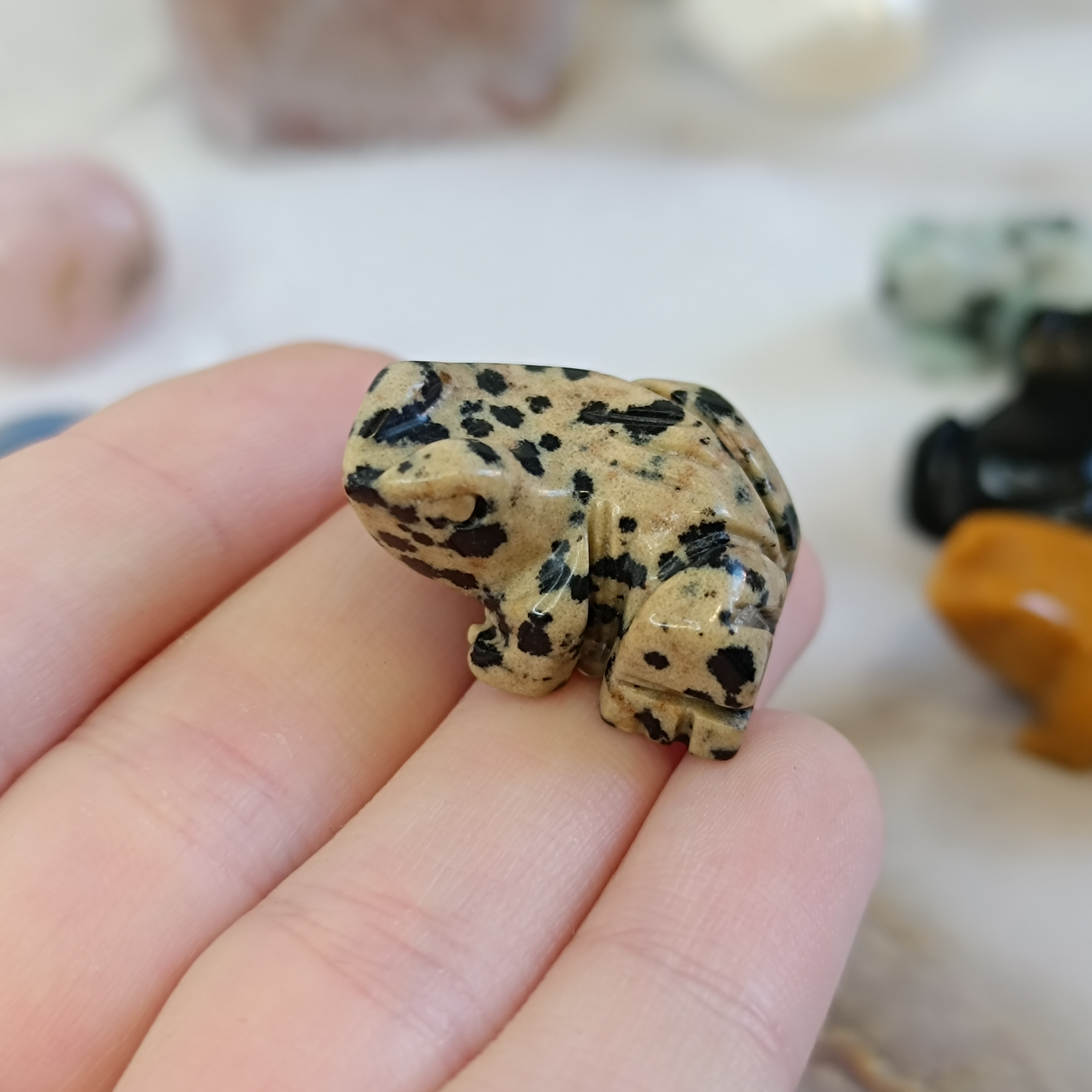MINI žabka z minerálu 2,5cm