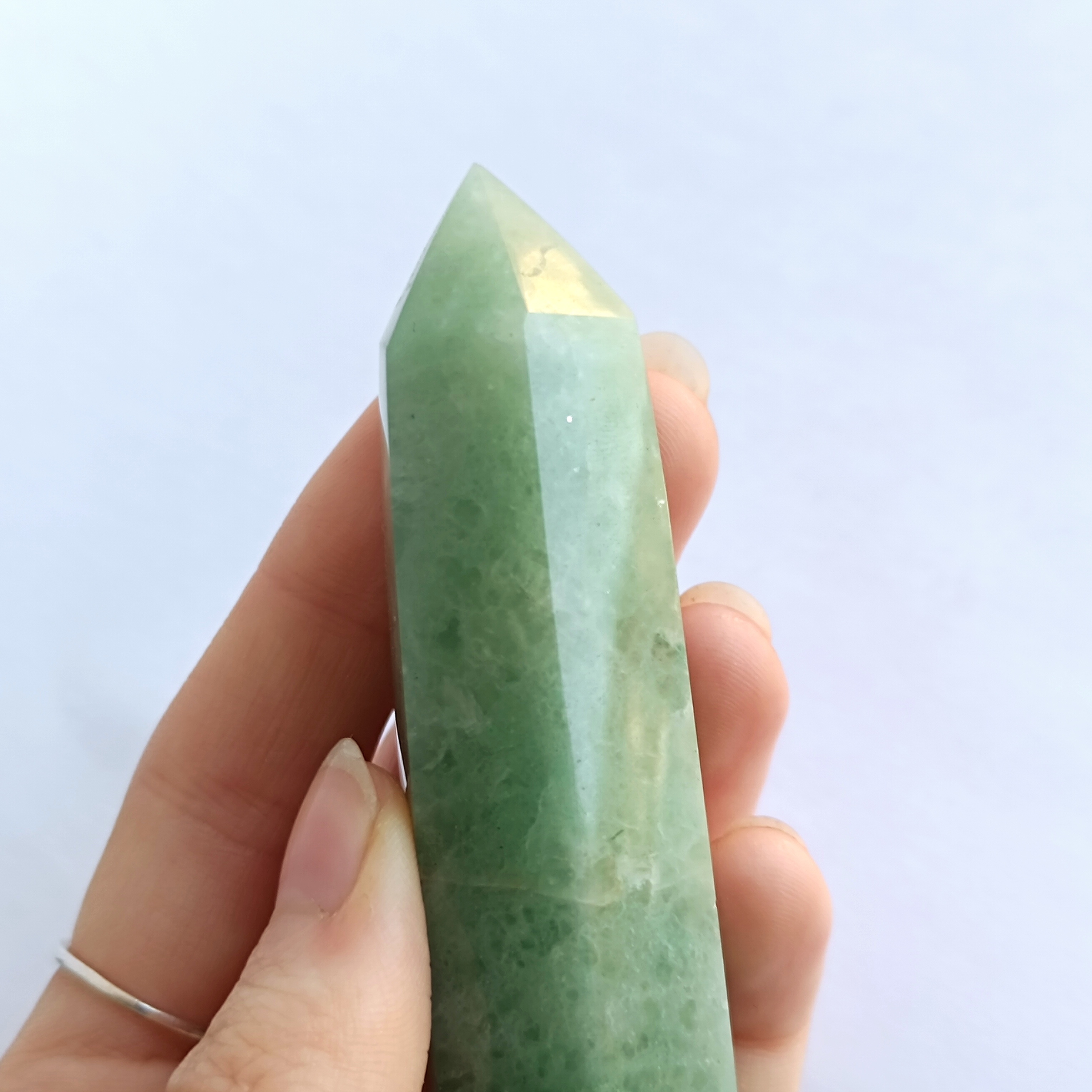 AVANTURÍN obelisk 90g č.1