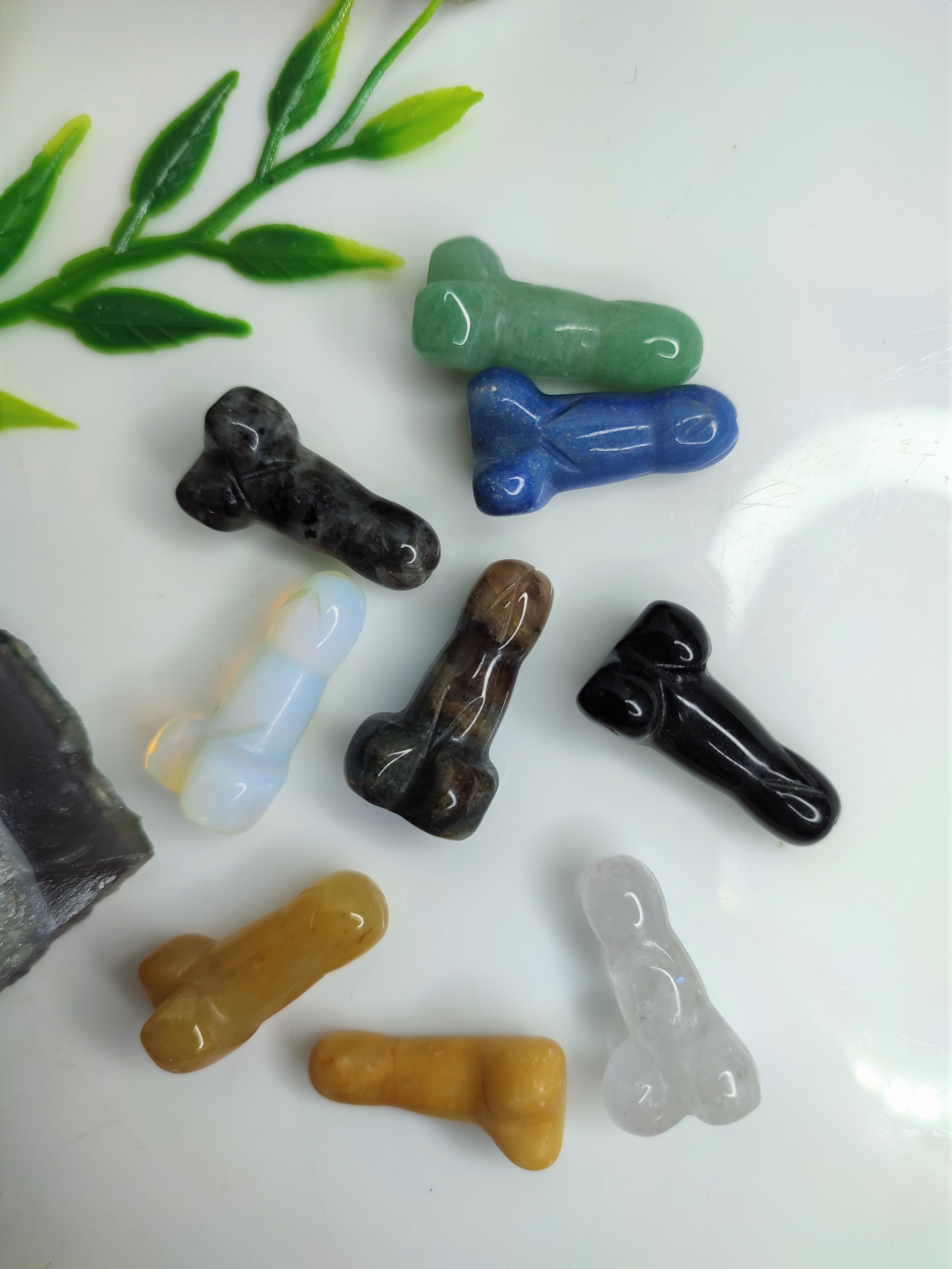 MINI úd z minerálu 3cm - různé druhy