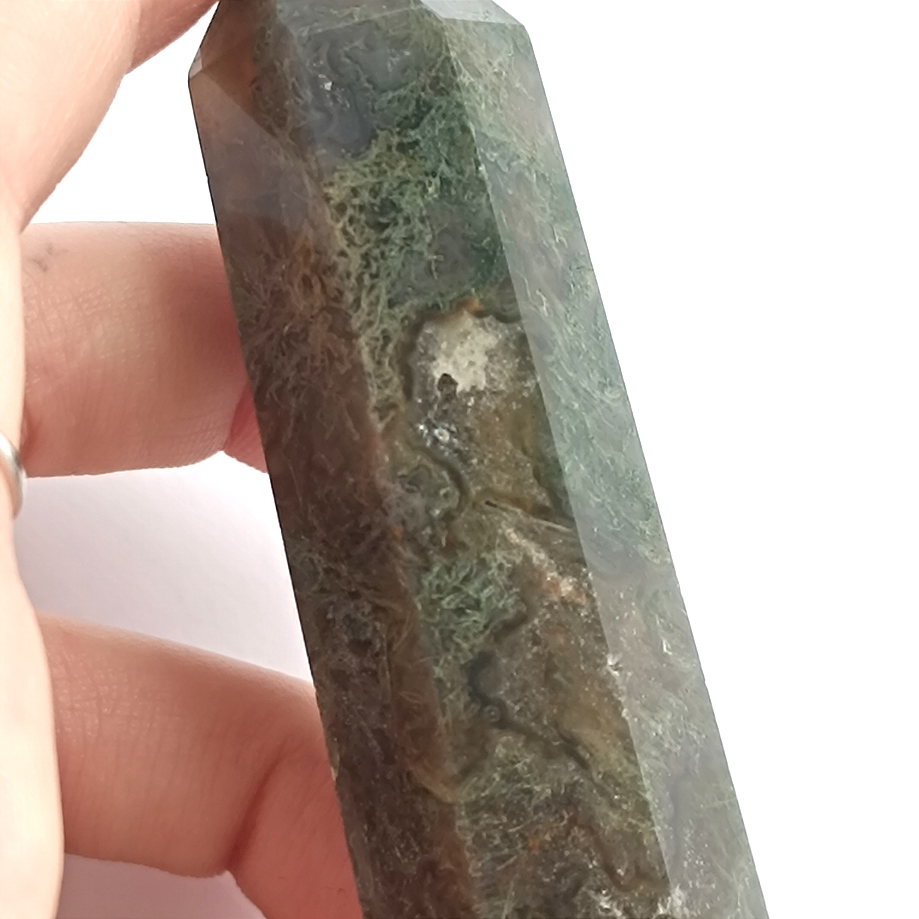 ACHÁT MECHOVÝ obelisk č.3 69,7g
