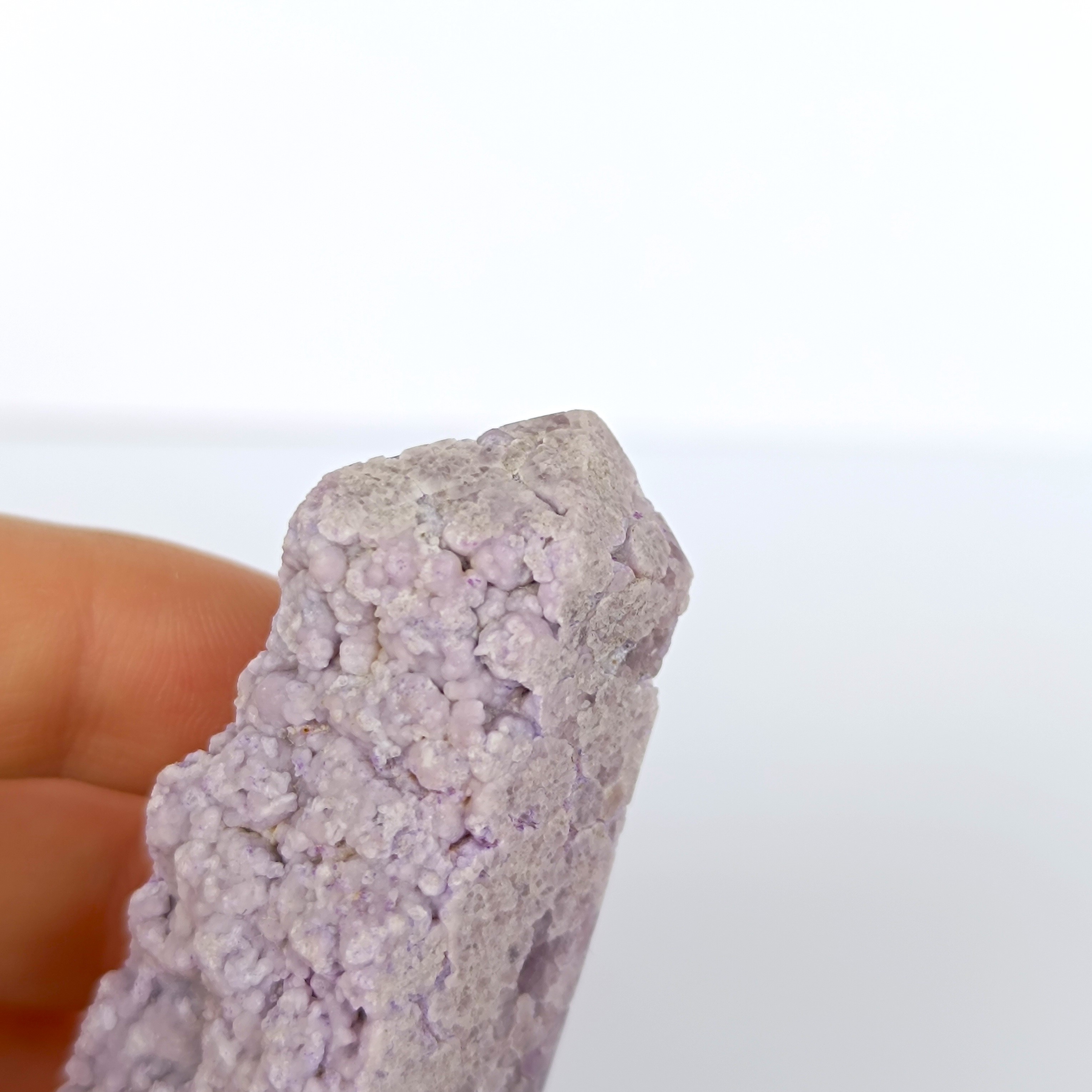 ACHÁT HROZNOVÝ obelisk polosurový č.6 55,2g