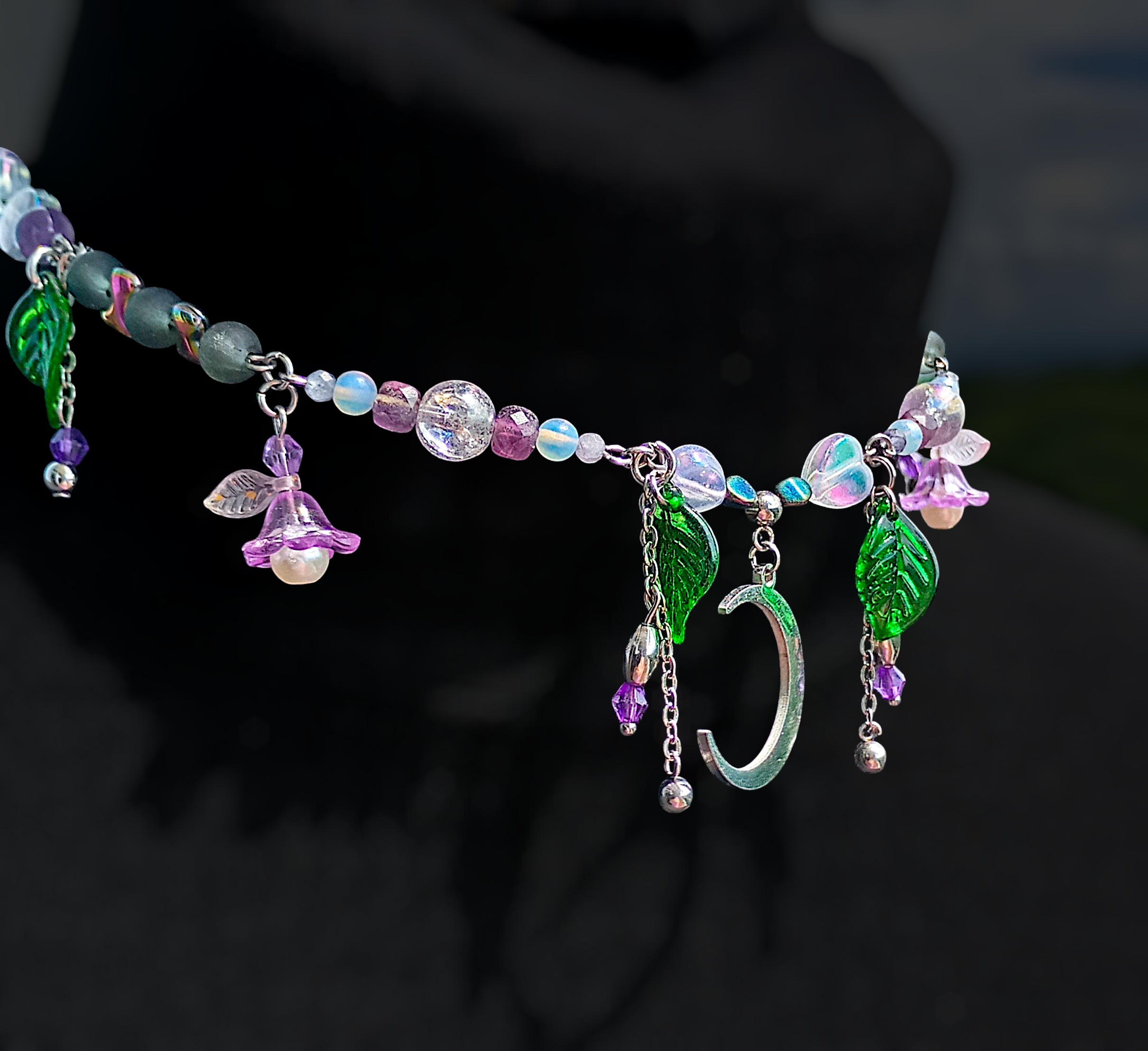 NÁHRDELNÍK "Amethyst Grove" Chirurgická ocel - ametyst