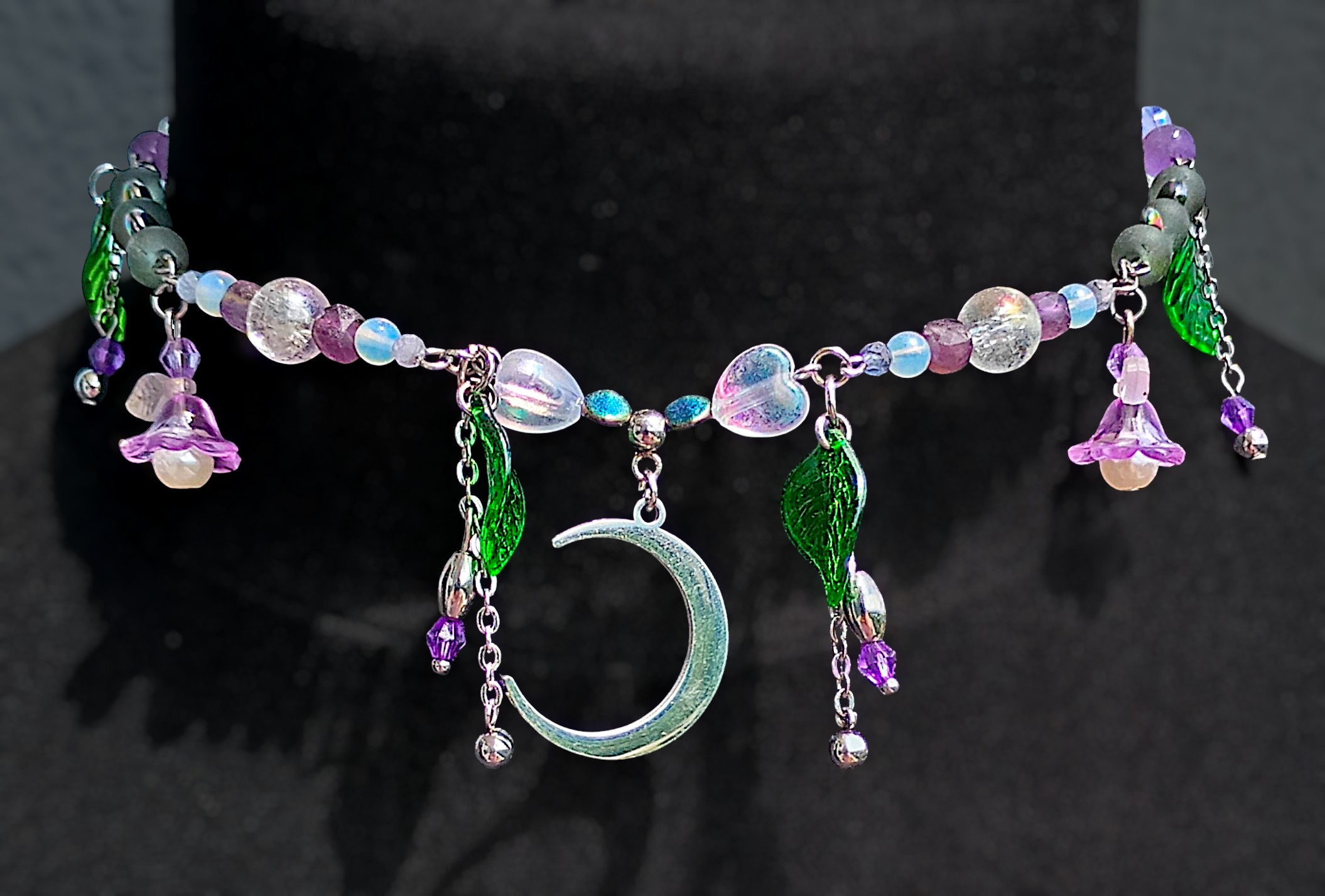 NÁHRDELNÍK "Amethyst Grove" Chirurgická ocel - ametyst