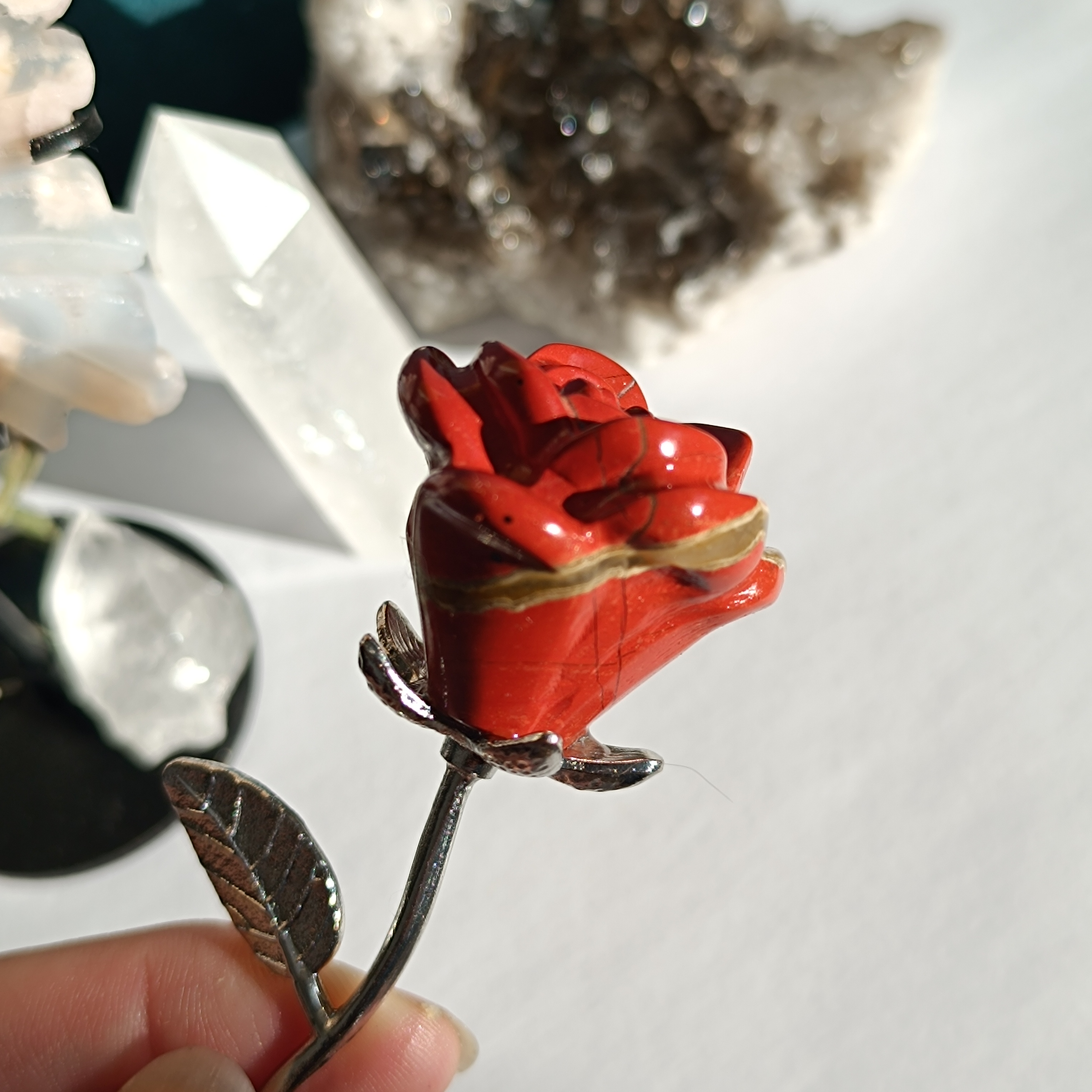 RŮŽE z minerálu - různé druhy 15cm